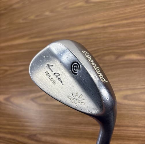 Cleveland Diadic Tour Action Reg 588 Gap Wedge 53 Degree Steel Right Handed 35” (Used)