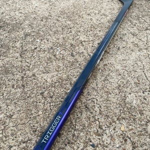 CCM Trigger 7 PRO Pro Stock Hockey Stick Grip 85 Flex P71M MALKIN PRO CURVE LEFT 63863
