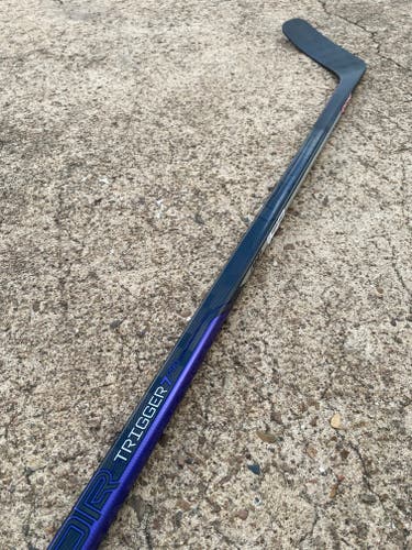 CCM Trigger 7 PRO Pro Stock Hockey Stick Grip 85 Flex P71M MALKIN PRO CURVE LEFT 63863