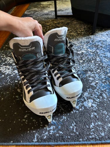 Bauer Reactor 7000 Hockey Goalie Skates Size 2.5 (Used)