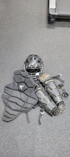 Used Easton YOUTH 6-9 SET Catchers Equipment Other 11497-S000152146