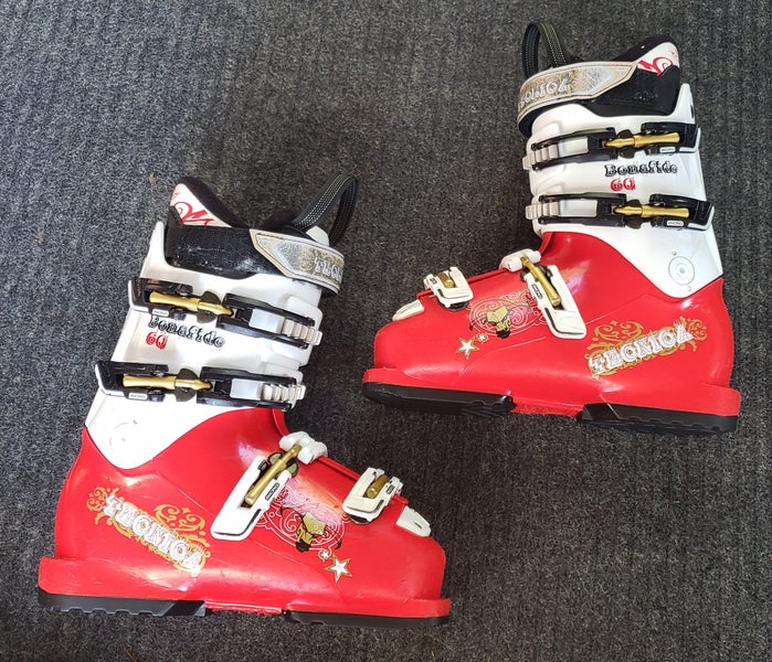 KIDS 22/22.5 TECNICA BONAFIDE 60 Ski Boots (BOYS YOUTH 4-4.5) USED*NEW SOLES* WASHED 268mm