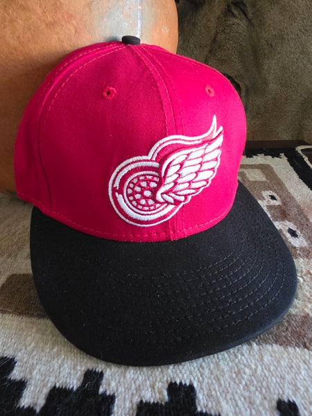Detroit Red Wings Hockey New Era 9Fifty Red / Black Bill Hat Cap NEW