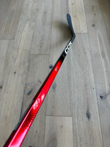 Senior CCM Jetspeed FT8 Pro, Left, 70 Flex, P29, Red (New)