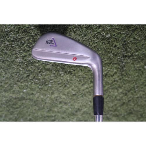 TaylorMade ICW 11 37" Golf 4 Iron RH / 2i-S422