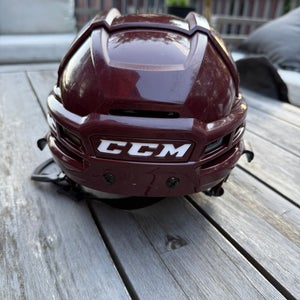 Medium CCM Tacks 910 Helmet (Used) Maroon M