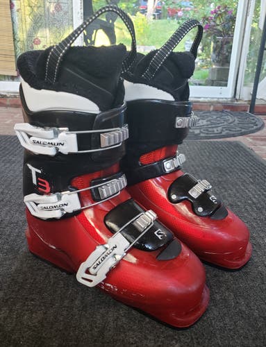 JR. Salomon T3 Ski Boots ( YOUTH 5-5.5)23.5 *USED* NEW SOLES 276mm