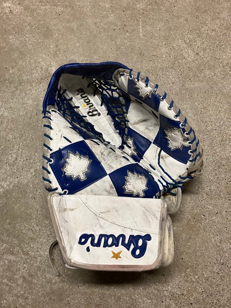 Brian's Beast Goalie Glove Sr. Leafs Checker