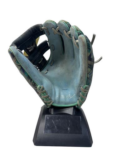 Used Rawlings REV204-32V8 BB/SB Glove RH Throw Black And Carolina Blue 11 1/2" 11835-S000198169