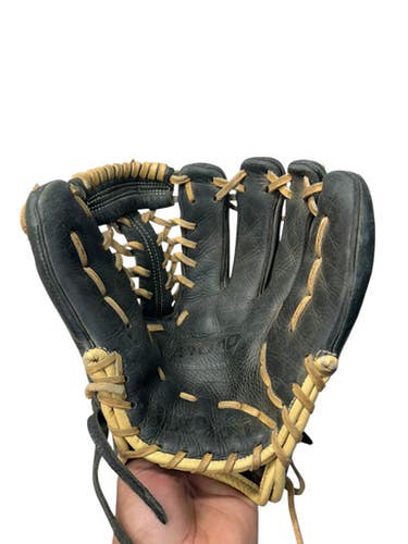 Used Wilson A100 BB/SB Glove RH Throw Black 11 1/2" 11835-S000198229