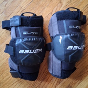 Bauer Elite SR hockey goalie knee pads (Used)