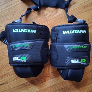 Vaughn SLR PRO SR knee pads (Used)