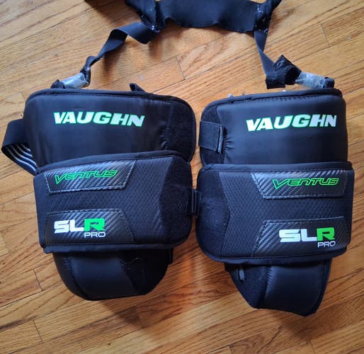 Vaughn SLR PRO SR knee pads (Used)
