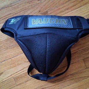 Vaughn V7 XF INT jock with a cup (Used)