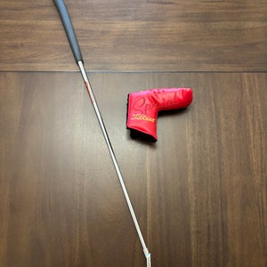 Men's Scotty Cameron Special Select Newport 2 Blade Right Handed Putter 35" (Used)