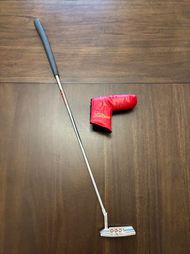 Men's Scotty Cameron Special Select Newport 2 Blade Right Handed Putter 35" (Used)