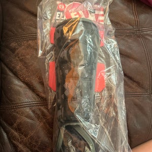 (New)brand new sick camo leg guard left handed batter