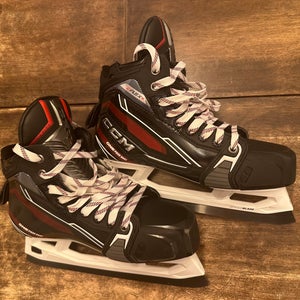 CCM Eflex 6 Hockey Goalie Skates Regular Width 8 (Used)