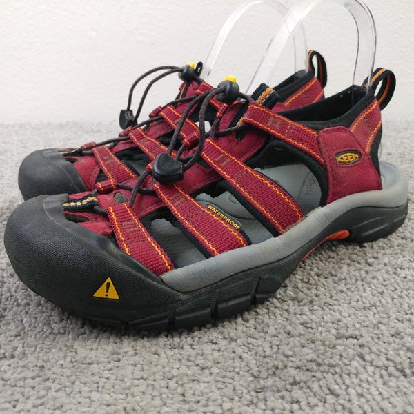 Keen Newport H2 Sandals Womens Size 7.5 Shoes Red Hiking Waterproof Slingback
