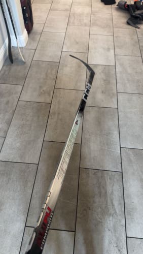 Intermediate CCM JetSpeed FT8 Pro Right Handed Hockey Stick P29 (New)