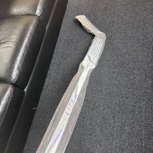 Brand new Bauer Regular flylite Goalie Stick 25"