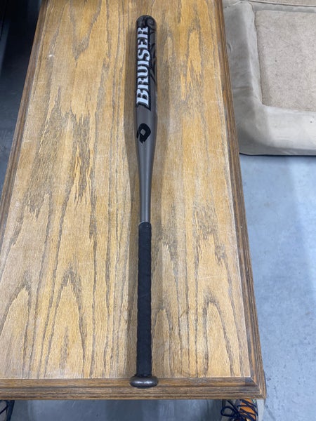 DeMarini Bruiser Alloy Bat (-8) 26 oz 34" (Used)