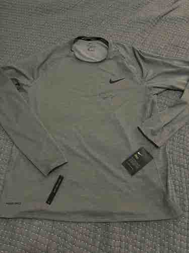 Nike Dri Fit Base Layer Long Sleeve Shirt, Size Adult XL