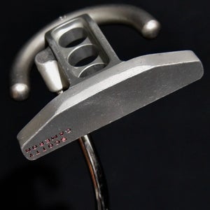 SCOTTY CAMERON TITLEIST FUTURA PUTTER LENGTH: 33 IN RIGHT HANDED NEW GRIP