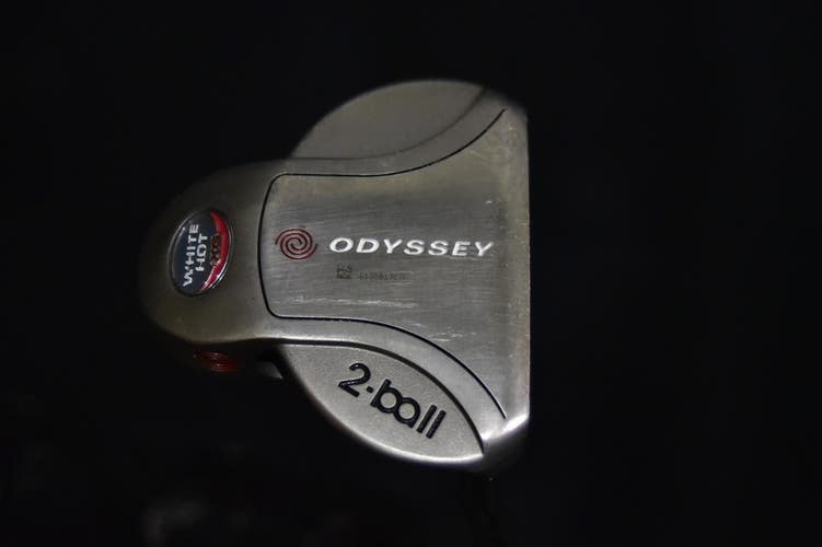 ODYSSEY 2 BALL PUTTER LENGTH: 34 IN RIGHT HANDED NEW GRIP