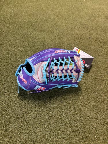Wilson Outfield A2000 Glove 12.5" (New)