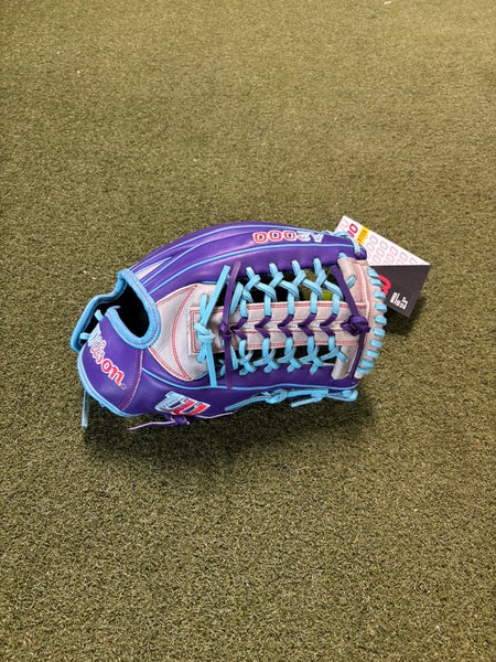 Wilson Outfield A2000 Glove 12.5" (New)