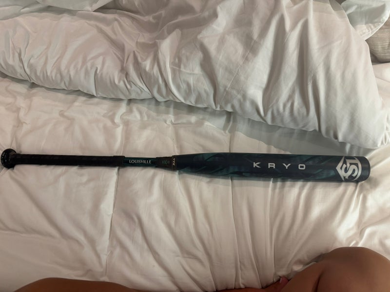 2025 Louisville Slugger Kryo Composiste Bat (-10) 23 oz 33" (New)