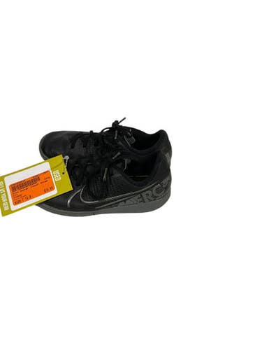 Used Nike Soccer Indoor Shoes Black Youth 13.0 11847-S000029446