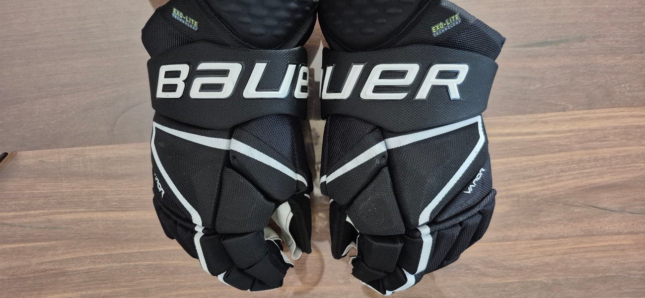 Bauer Vapor Hyperlite Gloves 14" (Used)