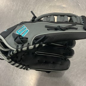 Used Wilson A500 BB/SB Glove RH Throw Black 12 1/2" 11614-S000221780