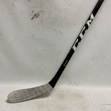 Used CCM SUPER TACKS AS1 Senior One Pce Right Grip Black And Gold 85 Flex 11855-S000191096