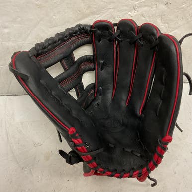 Used Wilson A950 A09RS18D13 Baseball Glove RH Throw Black And Red 13" 11855-S000191063