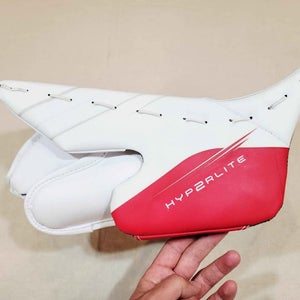 Bauer Vapor Hyperlite 2 blocker - like new