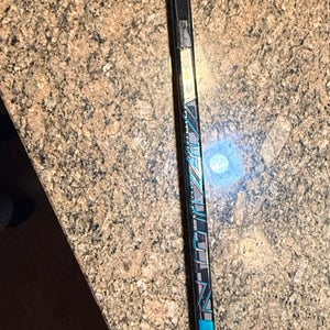 Used Senior CCM Vizion Right Handed Hockey Stick P29+1/4 (Used)