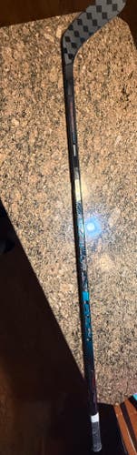 Used Senior CCM Vizion Right Handed Hockey Stick P29+1/4 (Used)