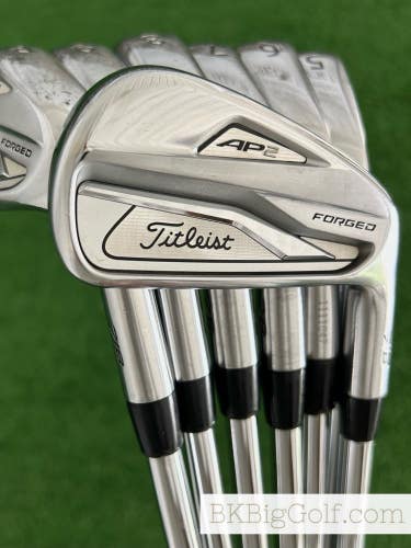 Titleist AP2 718 Forged Iron Set 4-P / True Temper AMT White Stiff