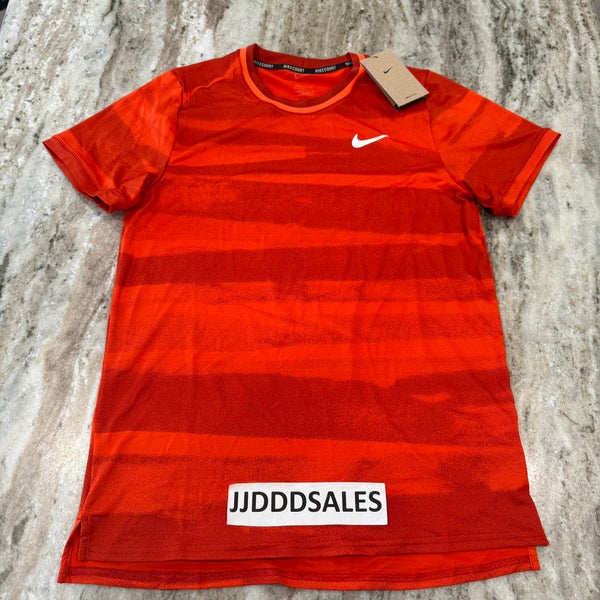 NikeCourt Advantage Dri-FIT Men's Tennis Top Team Orange FQ2090-891 Men’s Sz S

New With Tags