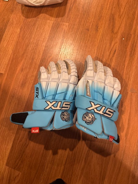 UNC Lacrosse Issued STX Surgeon RZR2 Lacrosse Gloves Large (Used)