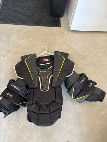 XL CCM Axis pro Goalie Chest Protector Pro Stock (Used)