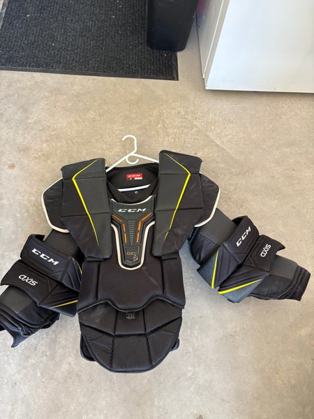 XL CCM Axis pro Goalie Chest Protector Pro Stock (Used)