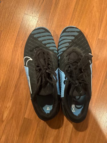 Black UNC Lacrosse Team Issued Lifting Metcons Unisex Size M 14.0 (W 15.0) Adult Nike Metcon Shoes
