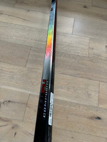 Senior CCM Jetspeed FT8 Pro, Right, 70 Flex, P29, Silver (New)