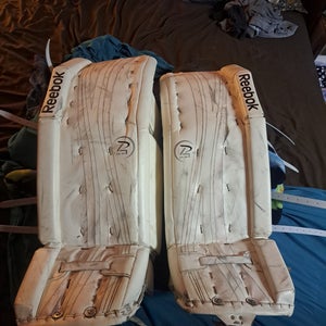 Reebok 35+ leg pads