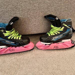 Bauer GSX Hockey Goalie Skates Regular Width Size 2 (Used)