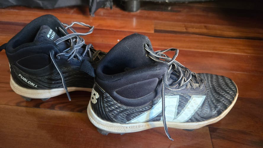 Black Kid's 7Y (Big Kids / Youth) New Balance (Used)